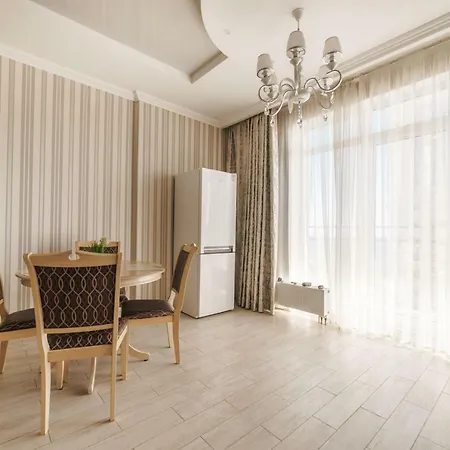 Apartment 5 Min To Arkadia Sea View